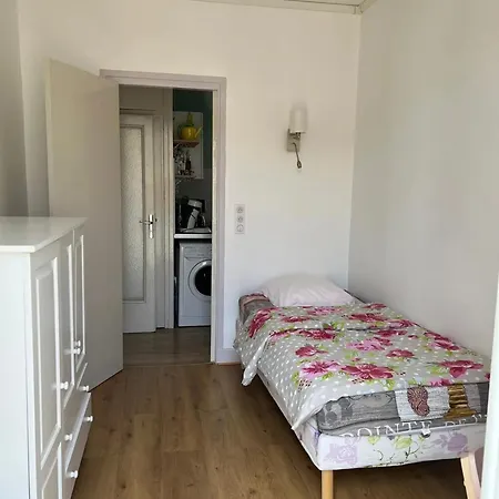 شقة Confortable A Avec Parking Gratuit Néris-les-Bains